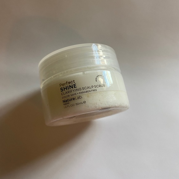 NatureLab Perfect Shine Clarifying Scalp Scrub 1oz - Picture 2 of 4
